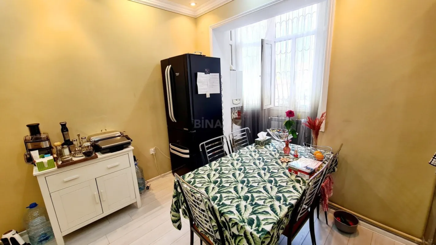 Satılır 3 otaqlı mənzil 95 m²