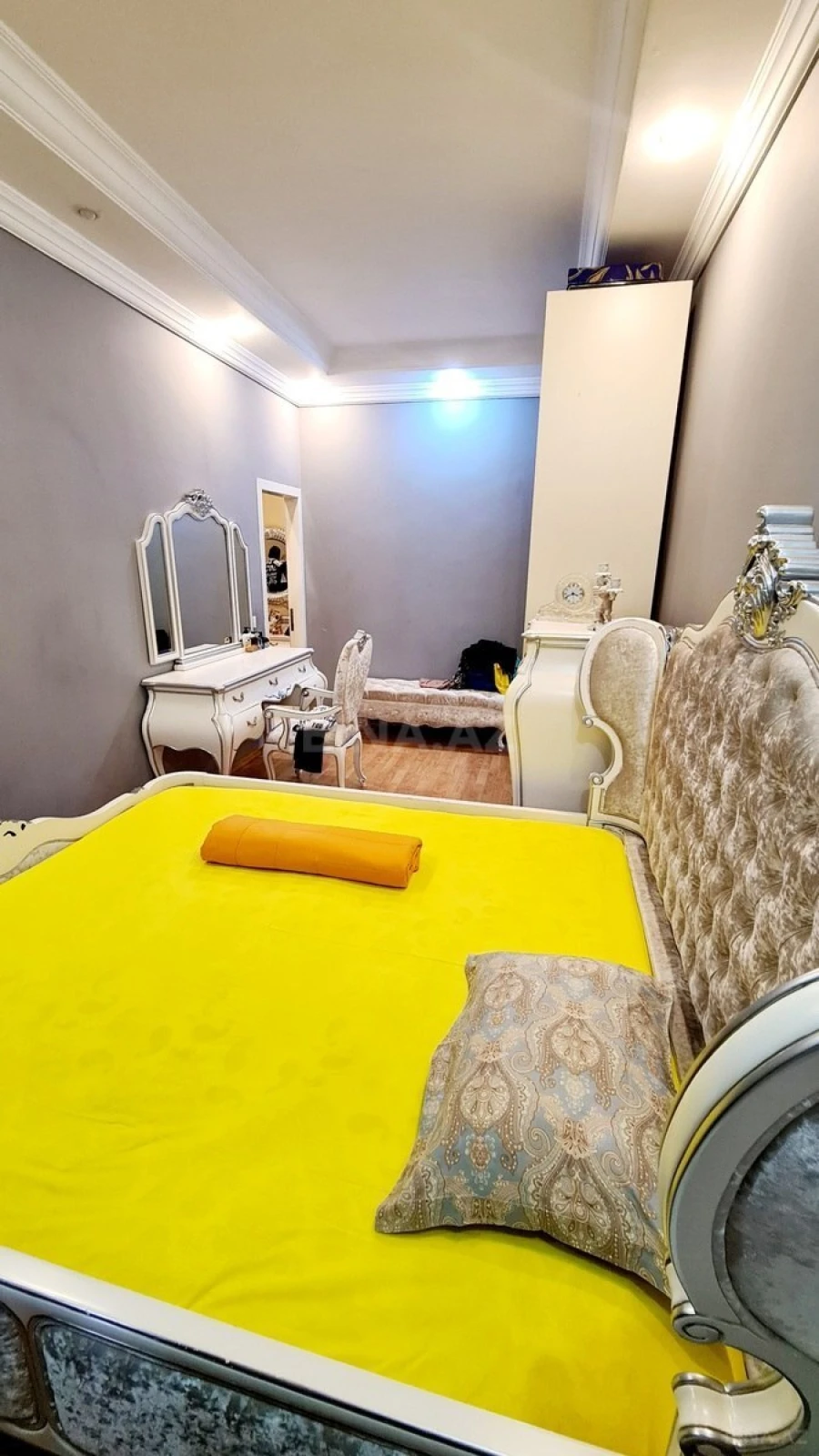 Satılır 3 otaqlı mənzil 95 m²