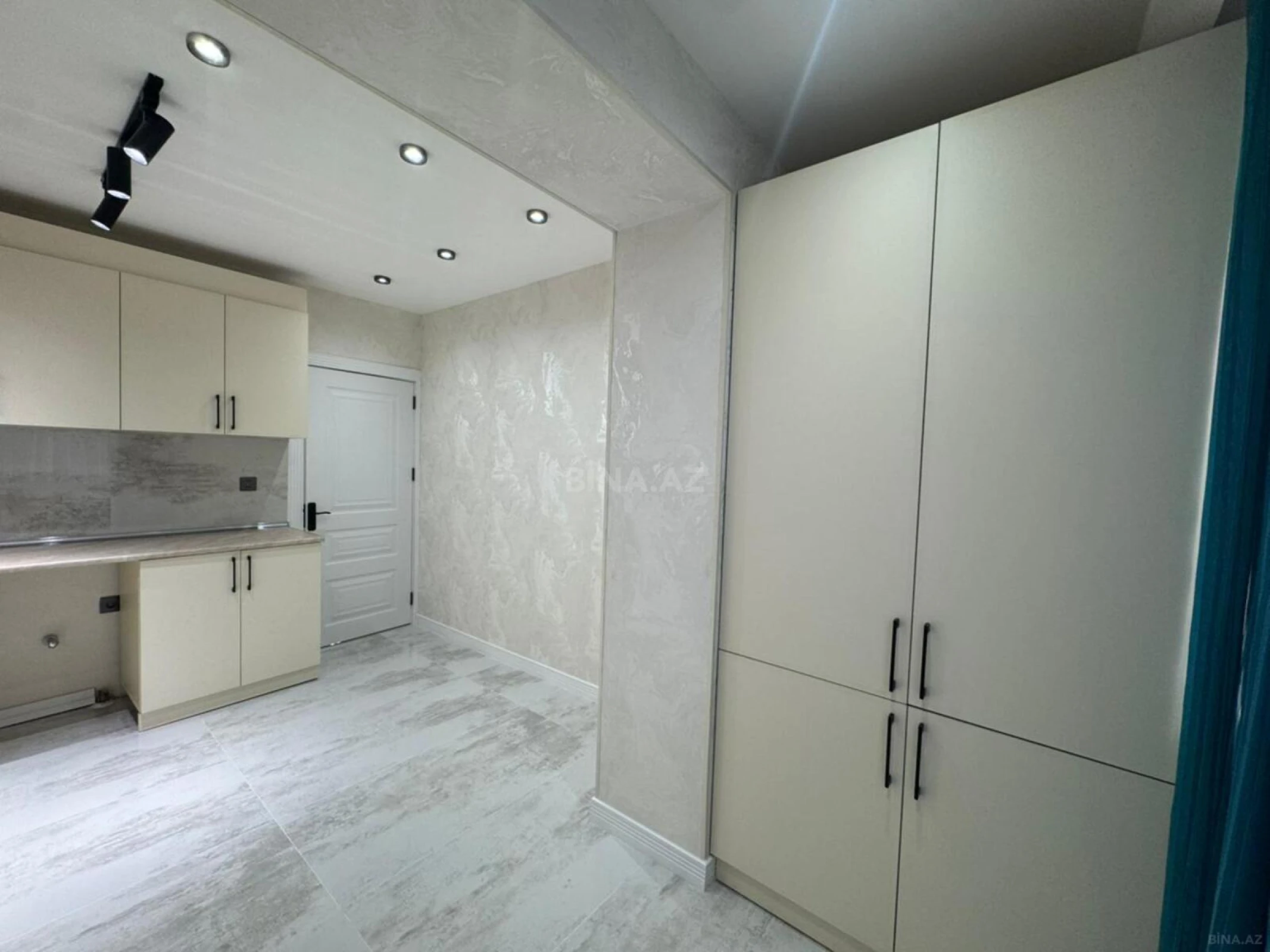 Satılır 3 otaqlı mənzil 80 m²