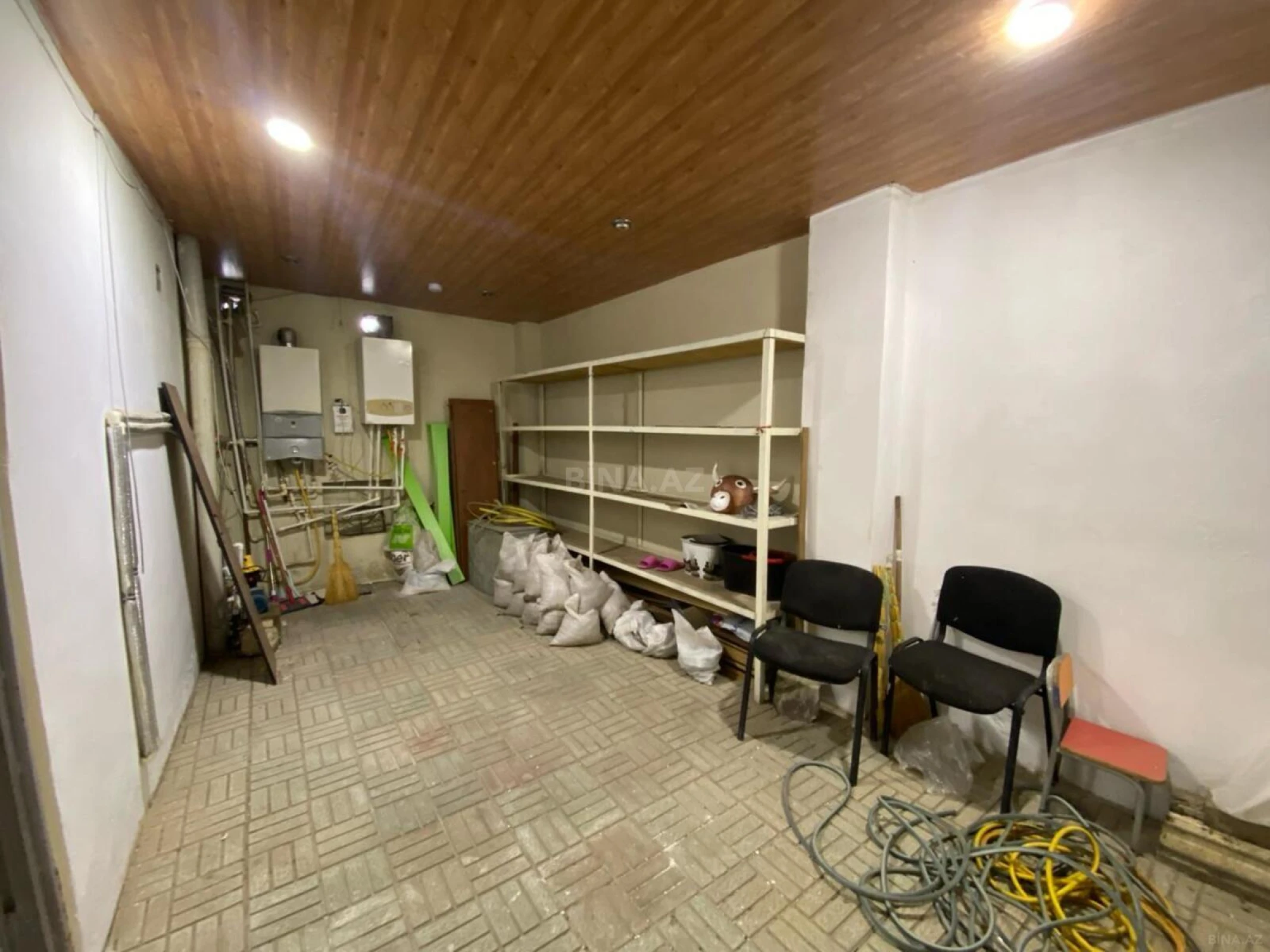 Satılır 9 otaqlı həyət evi 450 m²