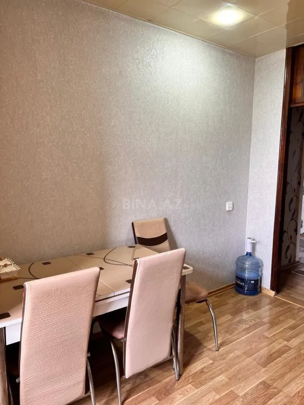 Satılır 5 otaqlı mənzil 110 m²