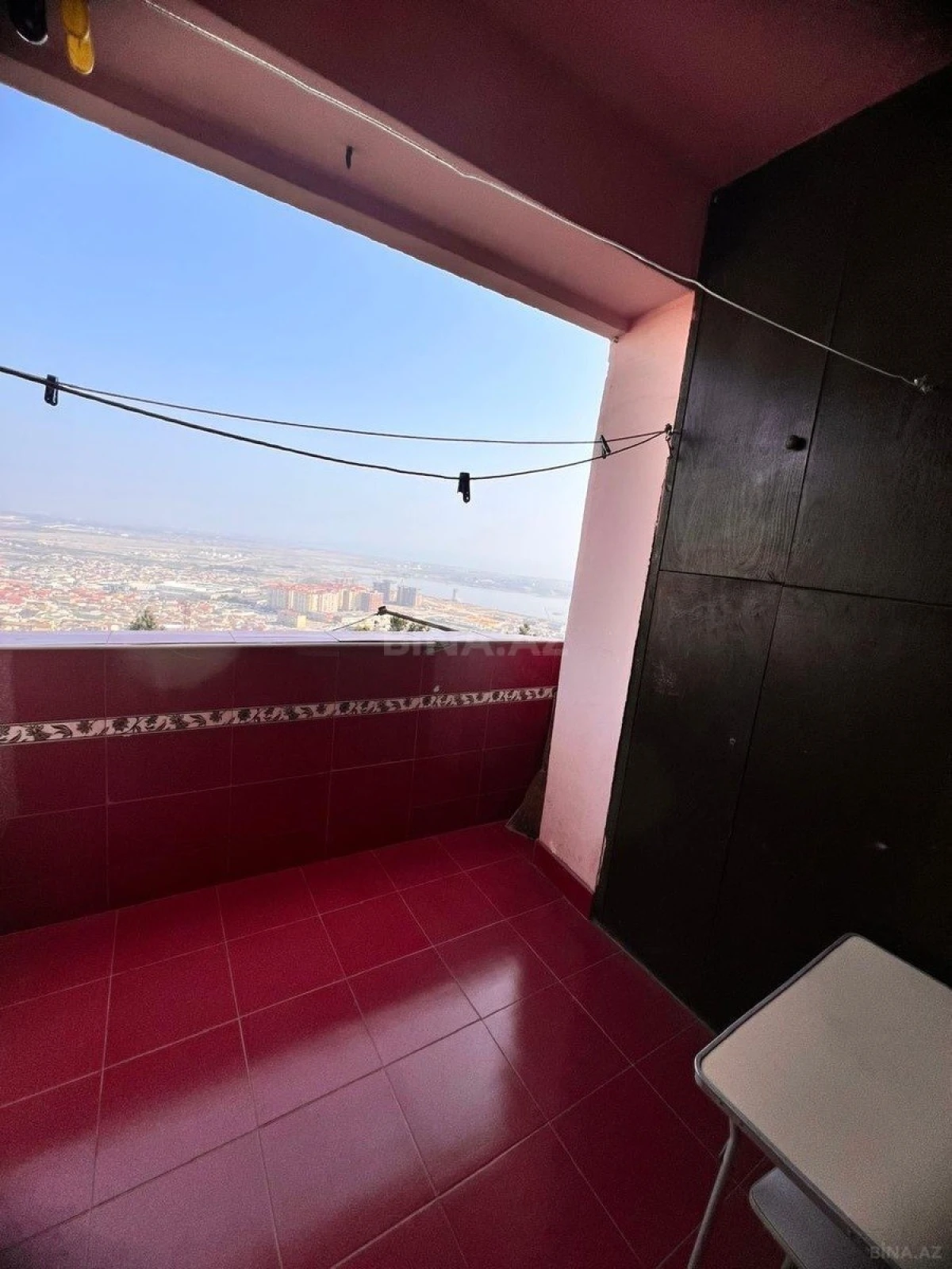 Satılır 5 otaqlı mənzil 110 m²