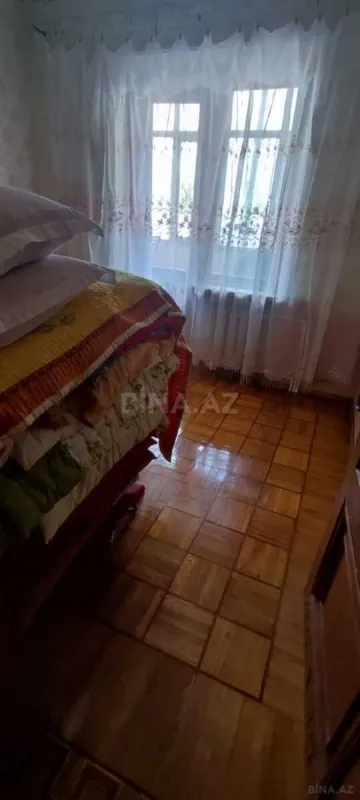 Satılır 4 otaqlı mənzil 115 m²