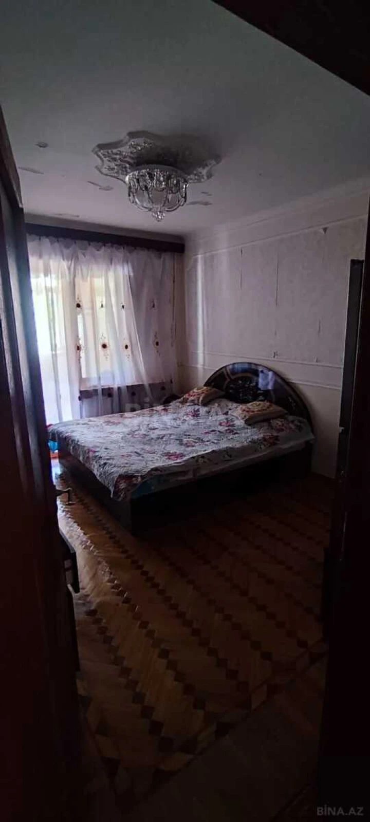 Satılır 4 otaqlı mənzil 115 m²