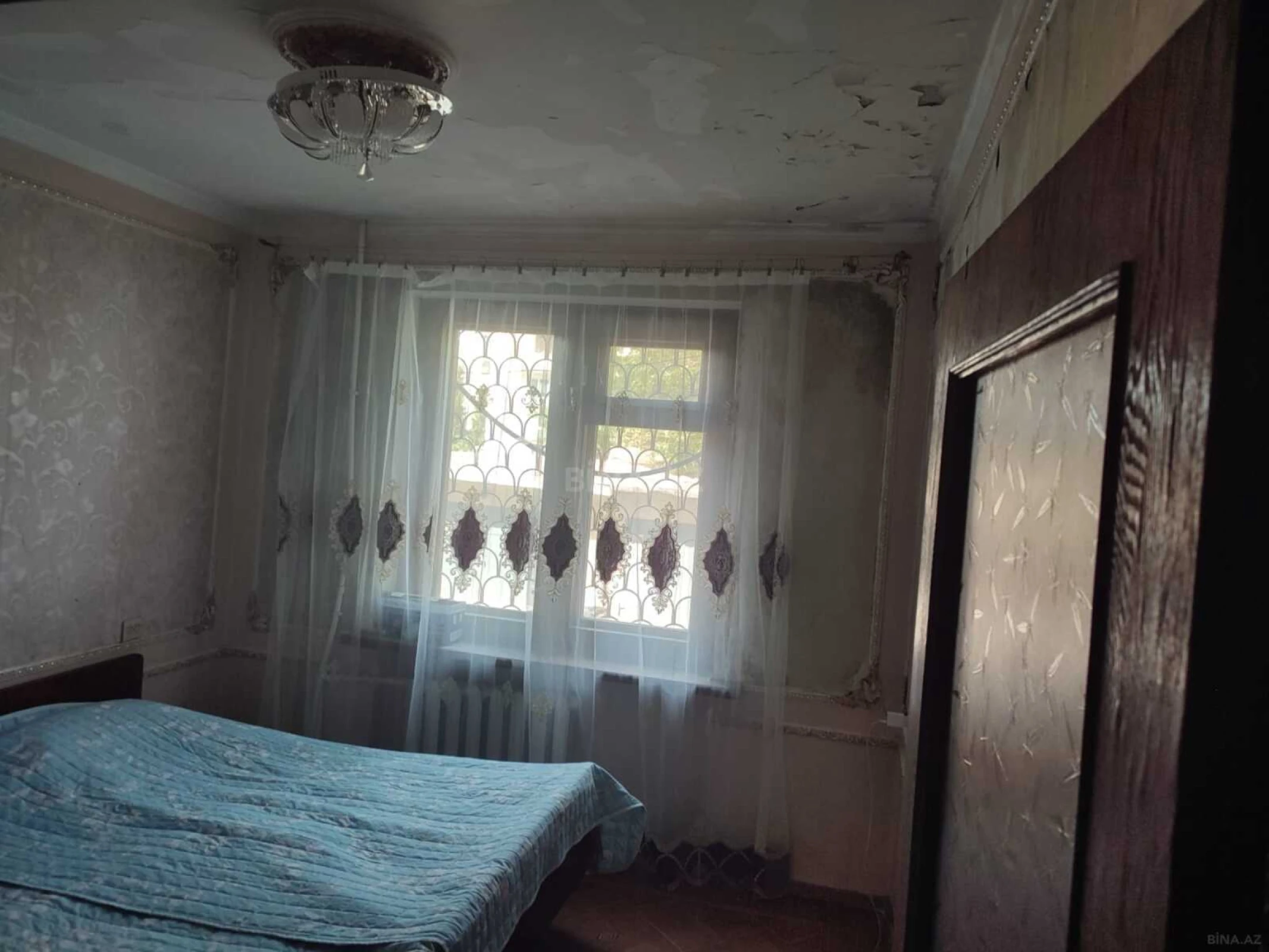 Satılır 4 otaqlı mənzil 115 m²
