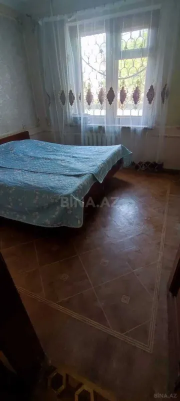 Satılır 4 otaqlı mənzil 115 m²