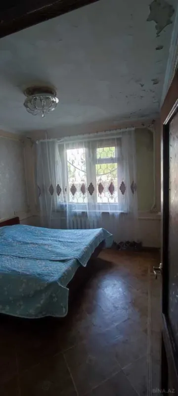 Satılır 4 otaqlı mənzil 115 m²