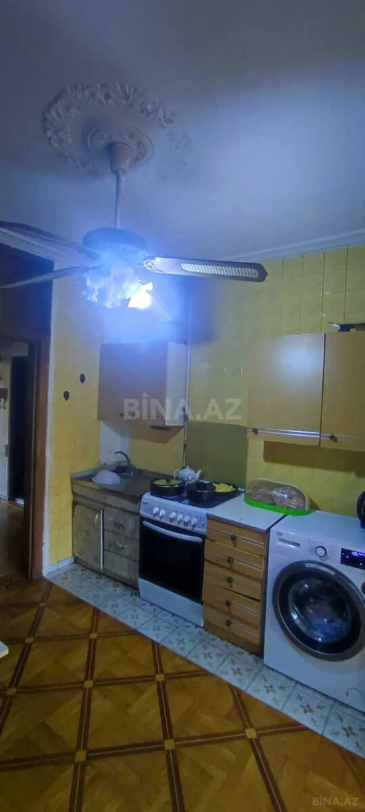 Satılır 4 otaqlı mənzil 115 m²