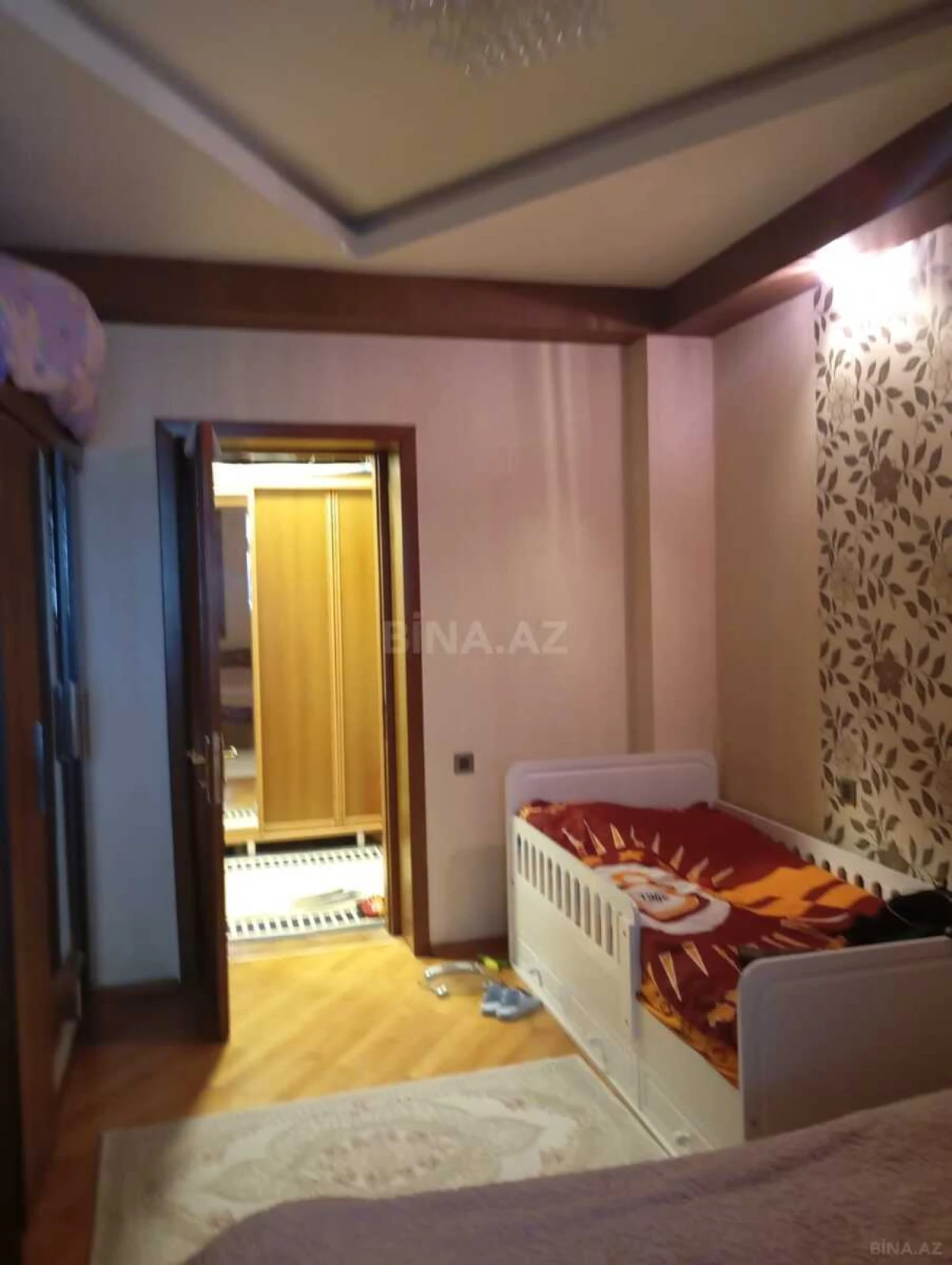 Satılır 2 otaqlı mənzil 70 m²