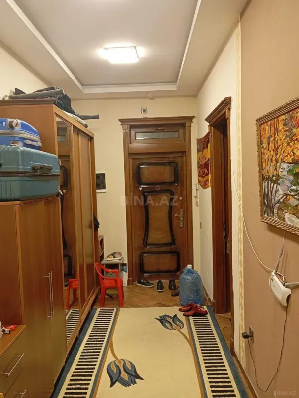 Satılır 2 otaqlı mənzil 70 m²