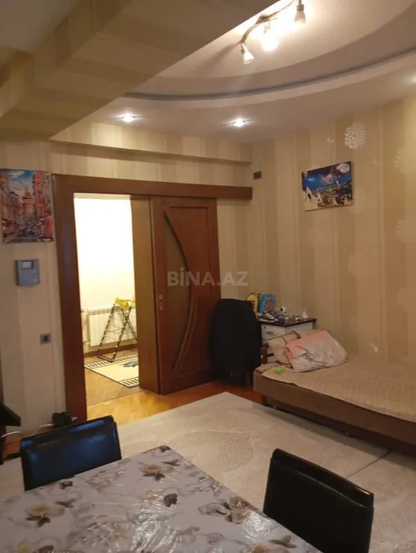 Satılır 2 otaqlı mənzil 70 m²