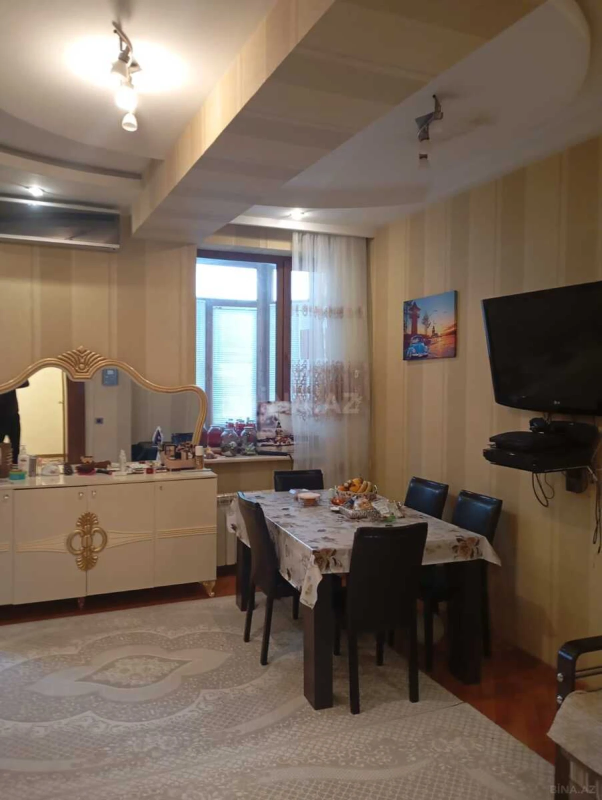 Satılır 2 otaqlı mənzil 70 m²