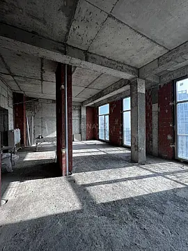 Satılır 4 otaqlı mənzil 280 m²