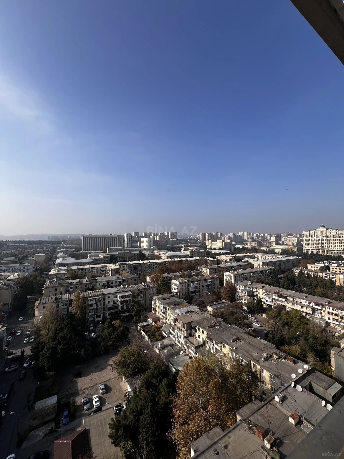 Satılır 4 otaqlı mənzil 280 m²