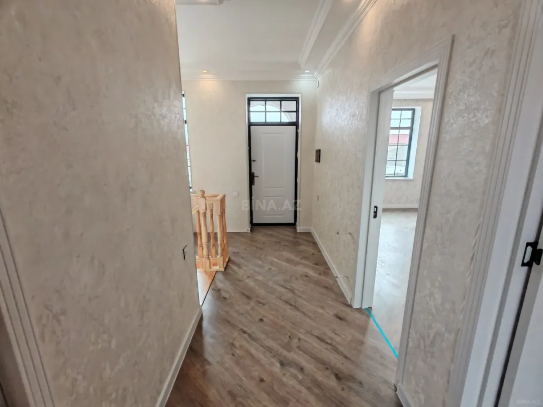 Satılır 5 otaqlı həyət evi 220 m²