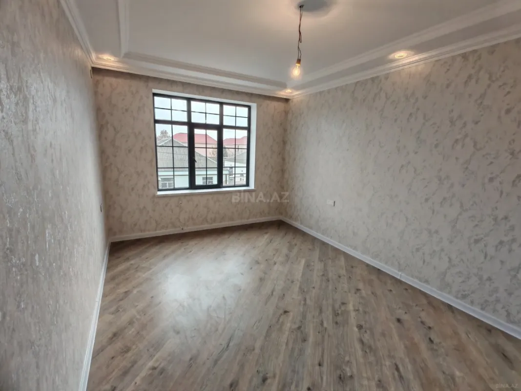 Satılır 5 otaqlı həyət evi 220 m²