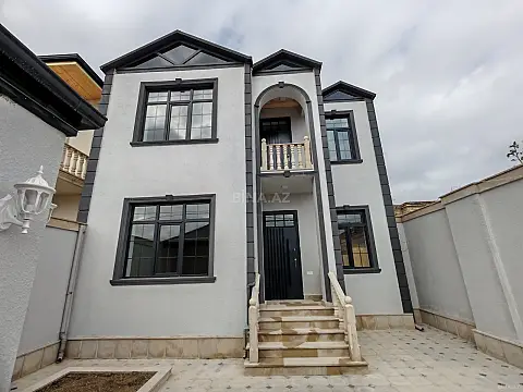 Satılır 5 otaqlı həyət evi 220 m²