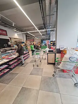 Satılır obyekt 647 m²