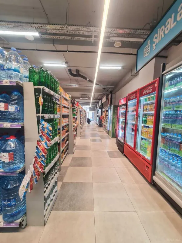 Satılır obyekt 647 m²