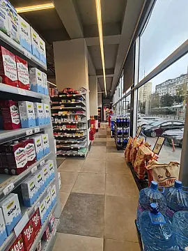 Satılır obyekt 647 m²