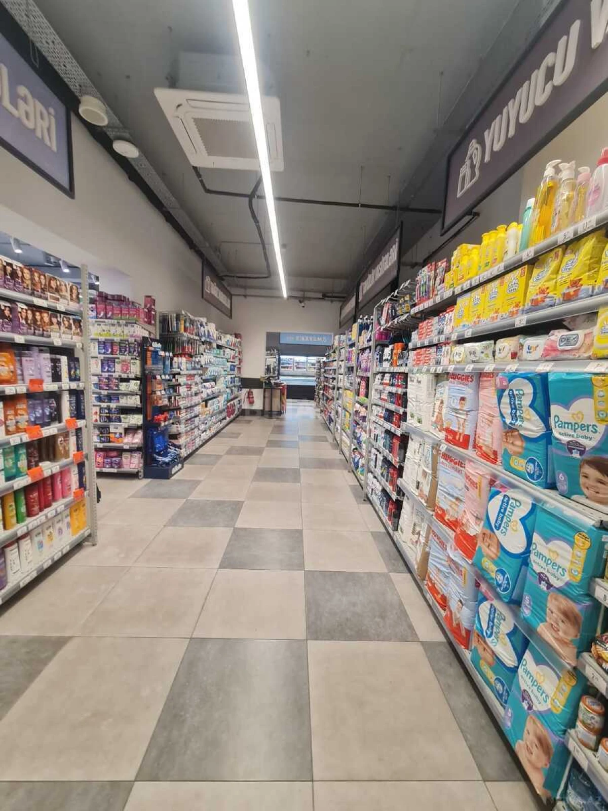 Satılır obyekt 647 m²