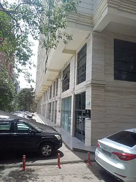 Satılır 2 otaqlı mənzil 118 m²