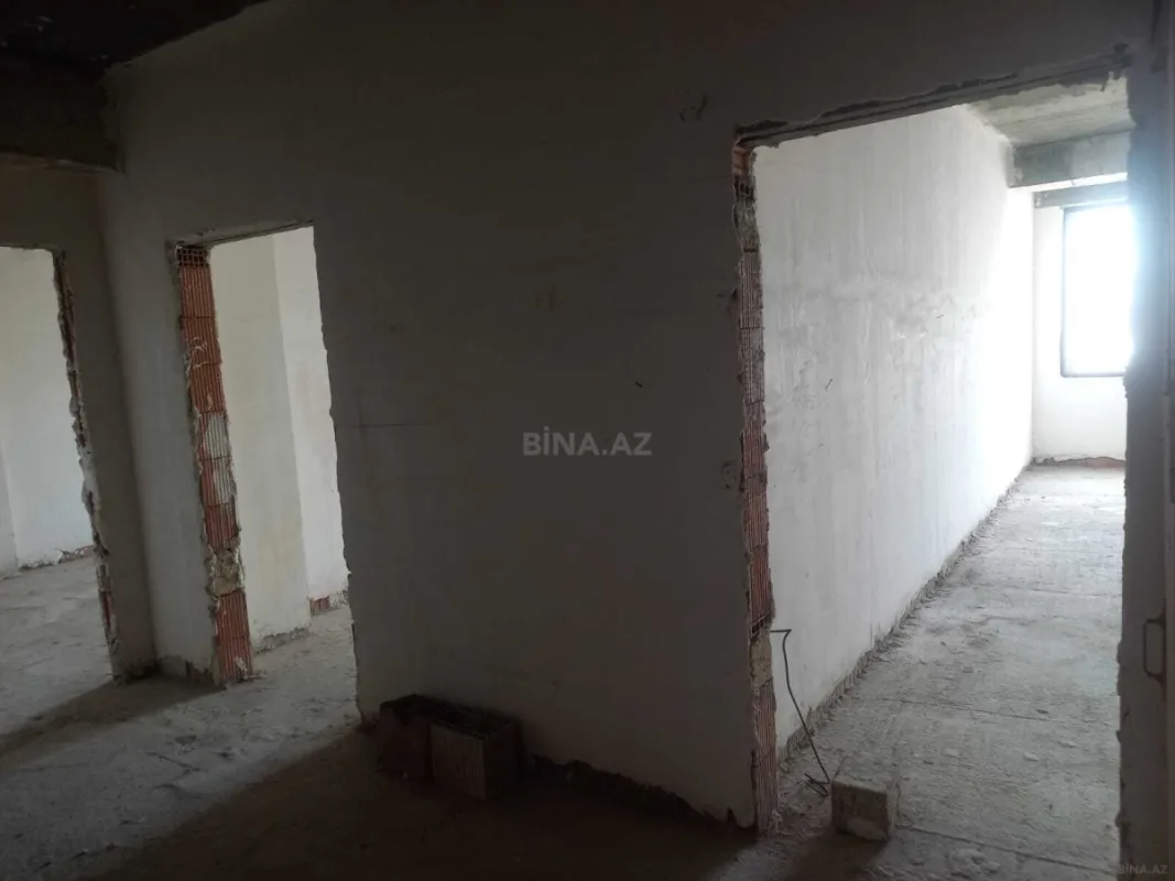 Satılır 2 otaqlı mənzil 118 m²