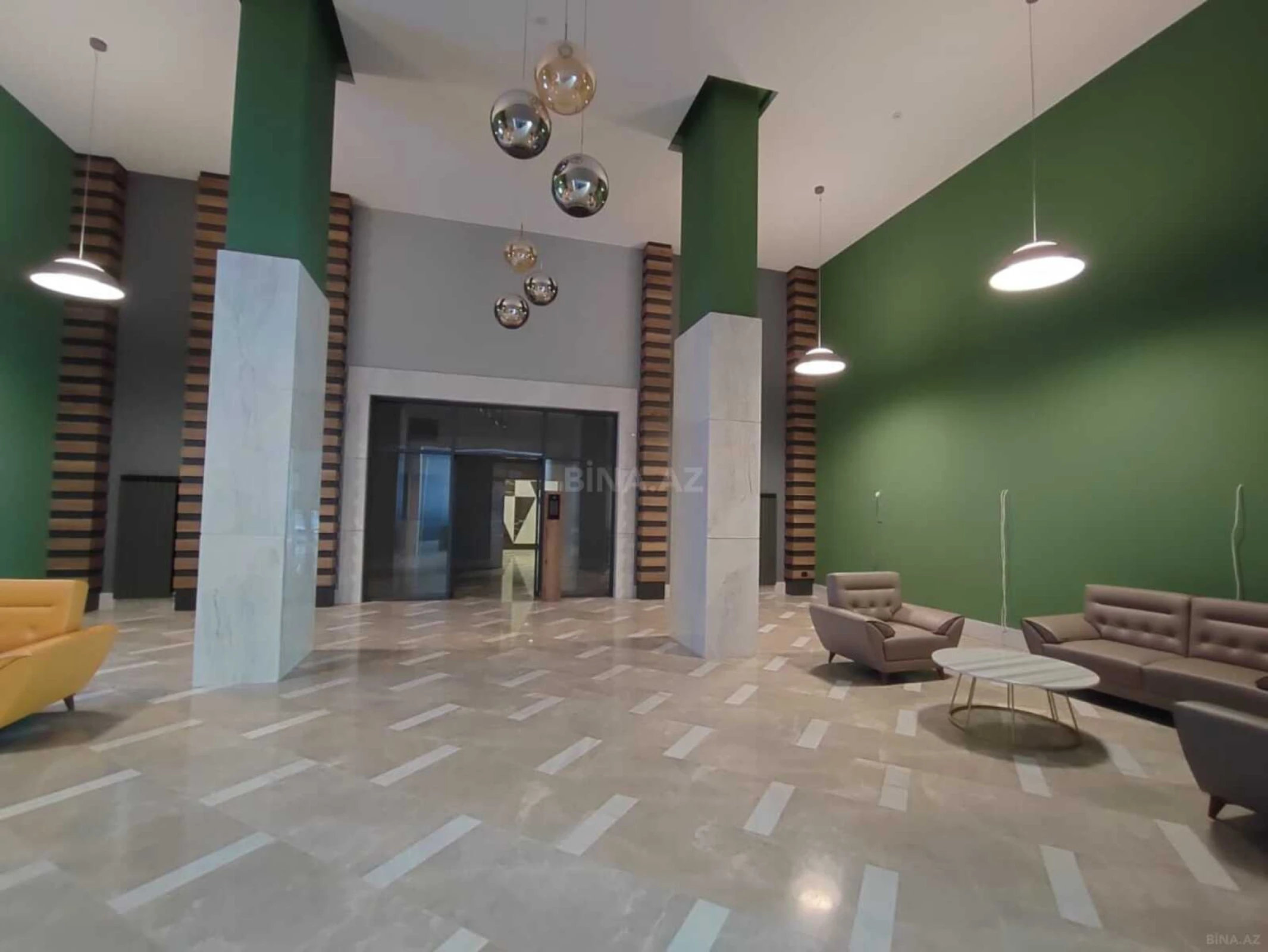 Satılır 2 otaqlı mənzil 109 m²