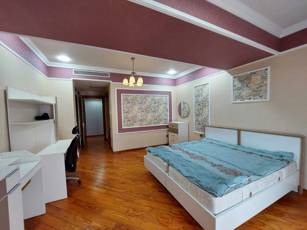 Kirayə verilir 5 otaqlı mənzil 300 m²