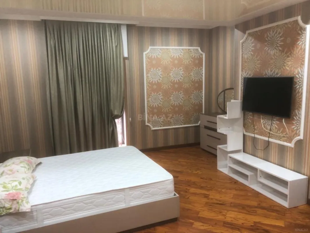 Kirayə verilir 5 otaqlı mənzil 300 m²