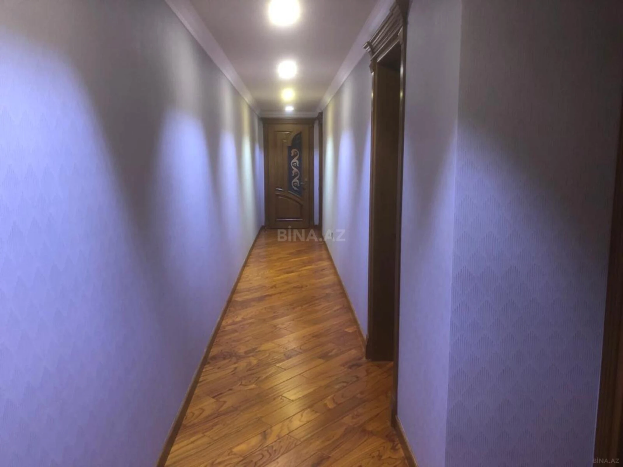 Kirayə verilir 5 otaqlı mənzil 300 m²