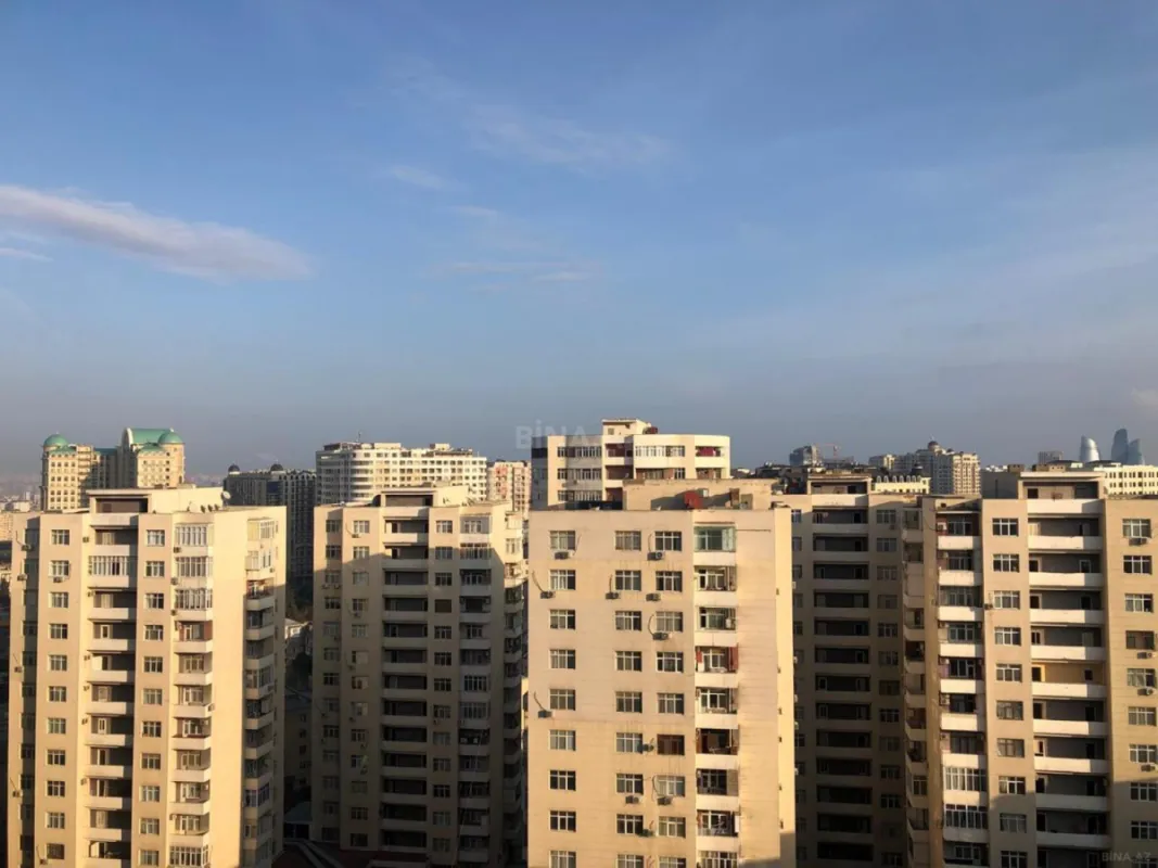 Satılır 2 otaqlı mənzil 85 m²