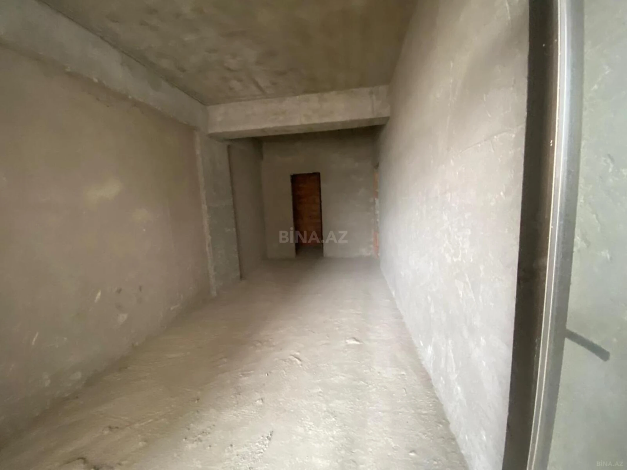 Satılır 2 otaqlı mənzil 85 m²