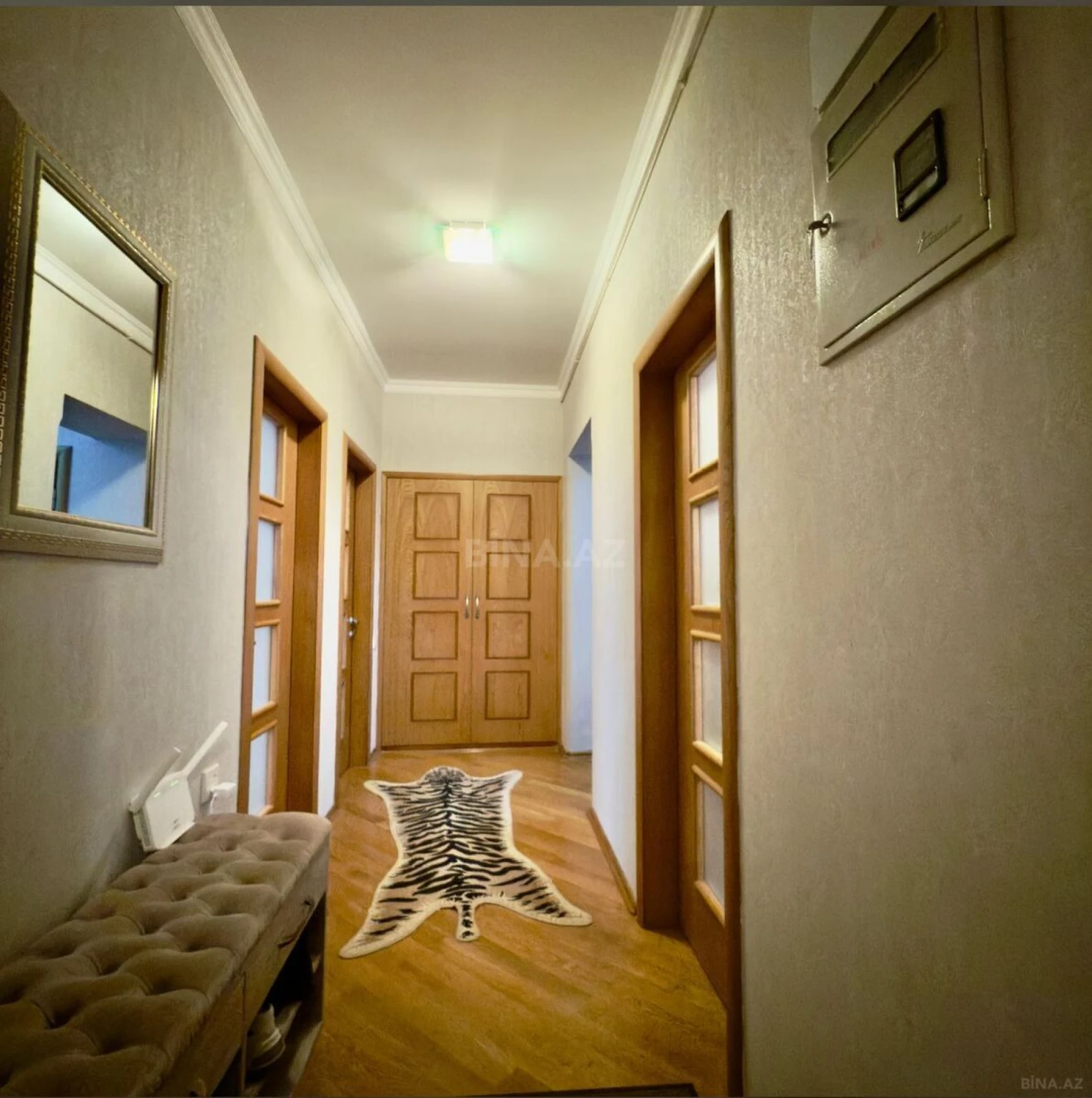 Satılır 4 otaqlı mənzil 120 m²
