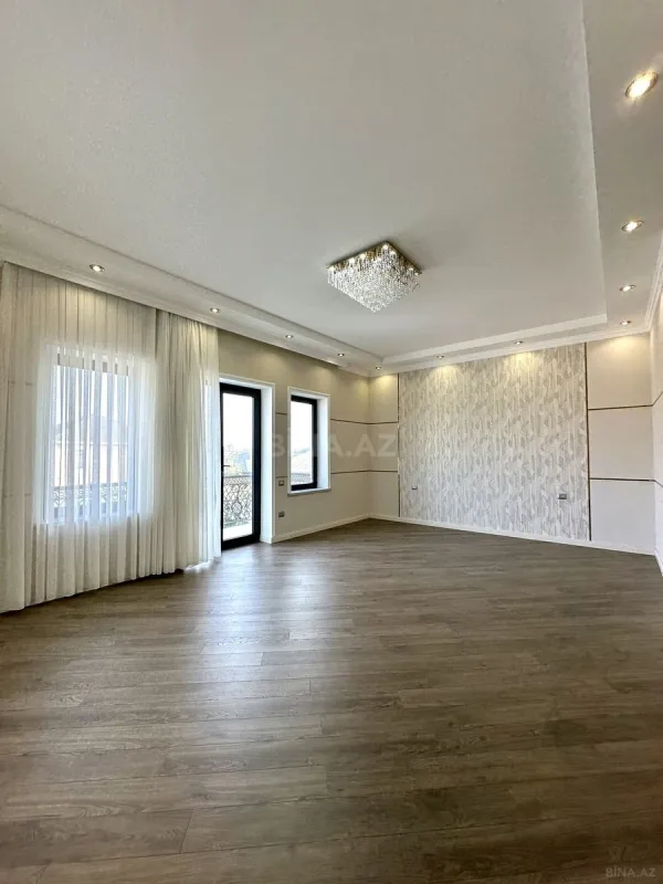 Satılır 6 otaqlı həyət evi 350 m²