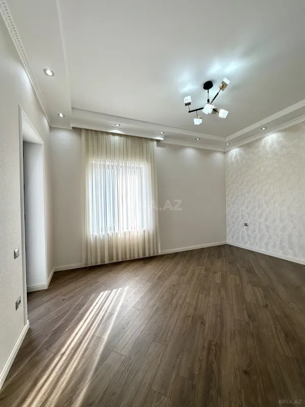 Satılır 6 otaqlı həyət evi 350 m²