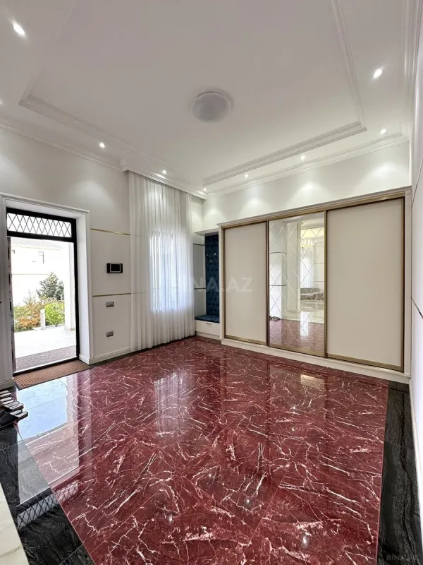 Satılır 6 otaqlı həyət evi 350 m²