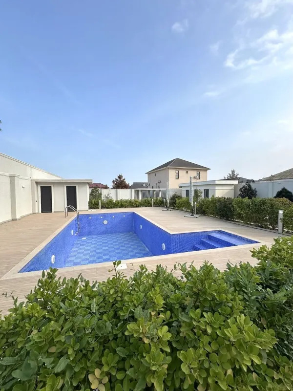 Satılır 6 otaqlı həyət evi 350 m²
