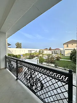 Satılır 6 otaqlı həyət evi 350 m²