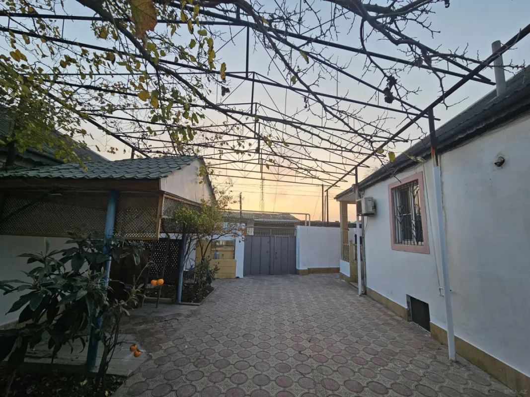 Satılır 3 otaqlı həyət evi 90 m²