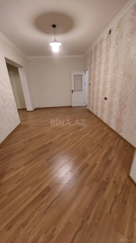 Satılır 2 otaqlı mənzil 70 m²