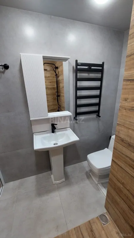 Satılır 2 otaqlı mənzil 70 m²