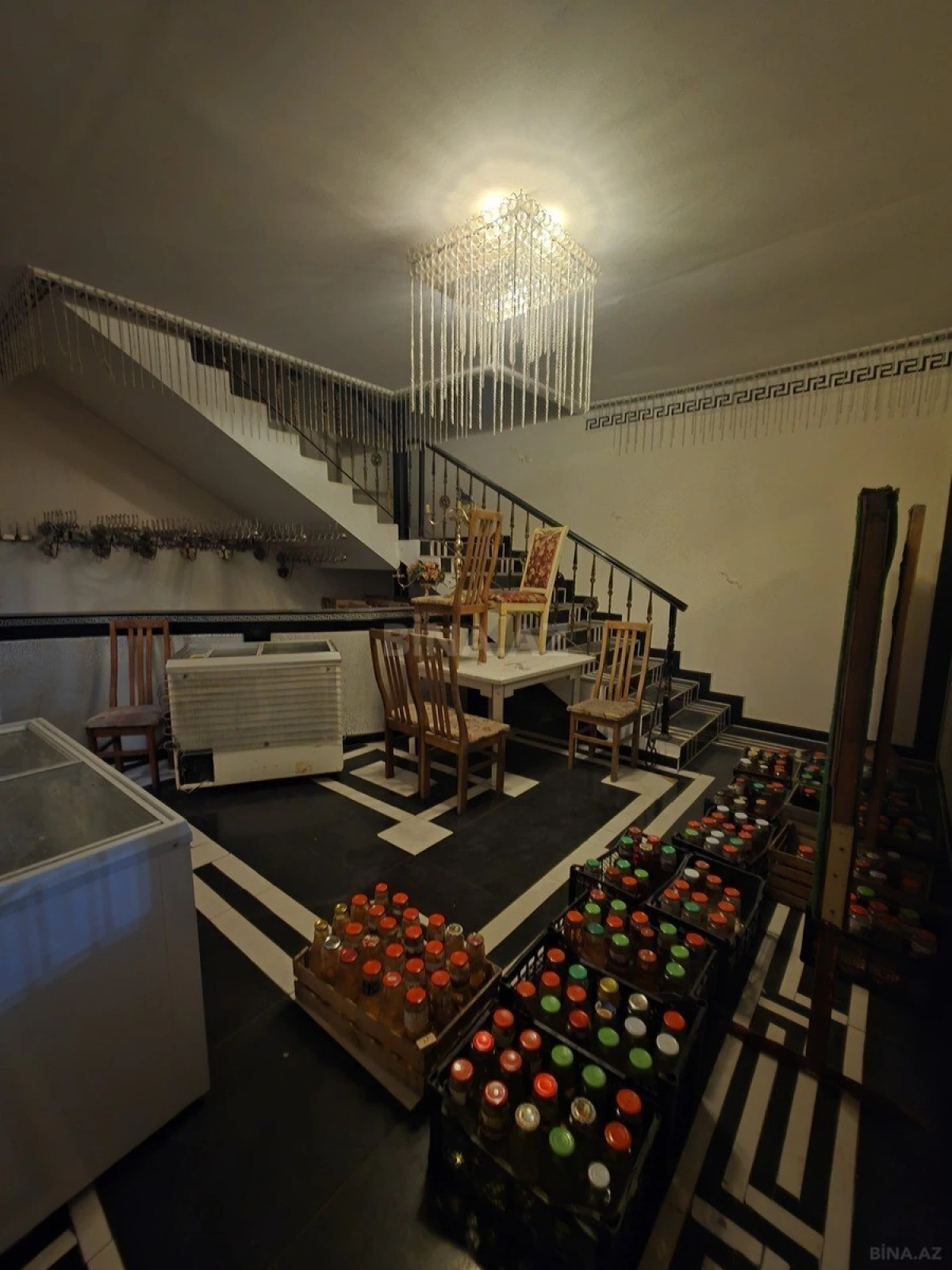 Kirayə verilir obyekt 900 m²