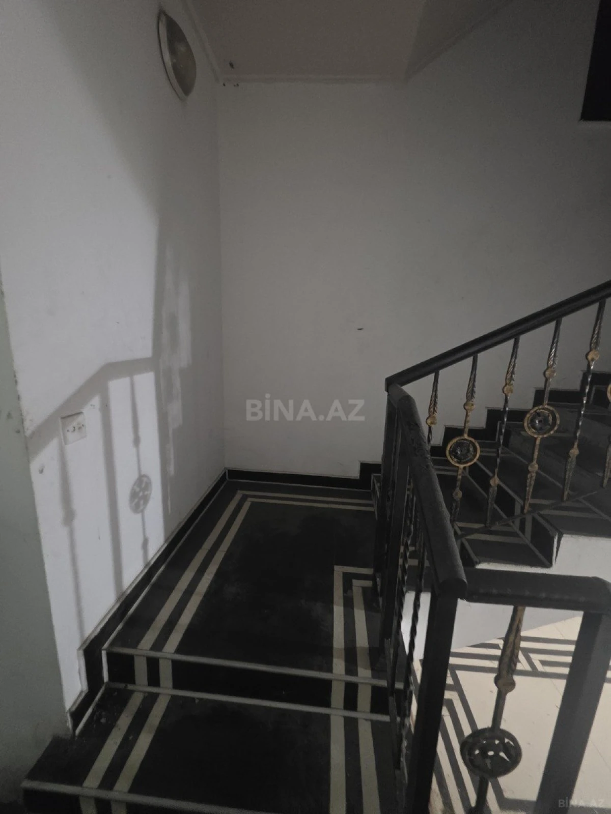 Kirayə verilir obyekt 900 m²