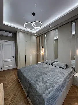 Satılır 2 otaqlı mənzil 68 m²