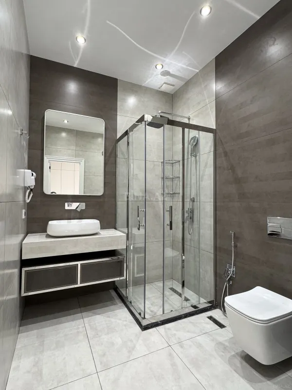 Satılır 2 otaqlı mənzil 68 m²