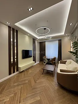 Satılır 2 otaqlı mənzil 68 m²