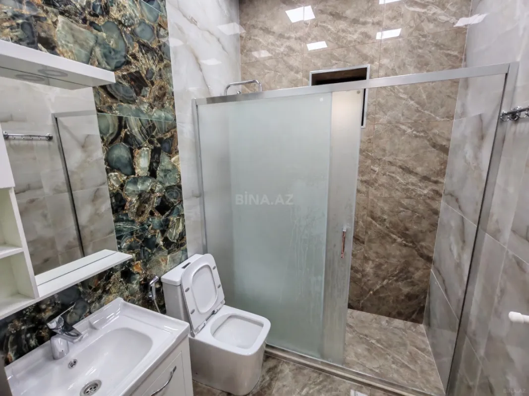 Satılır 4 otaqlı həyət evi 202 m²
