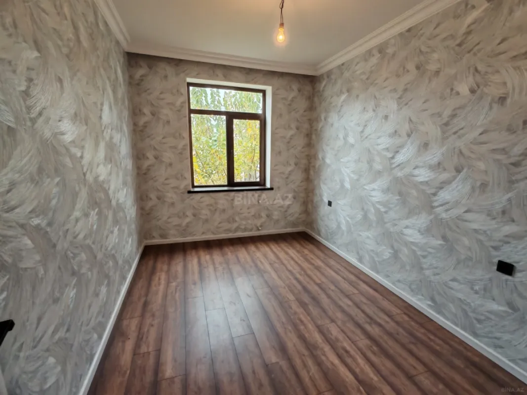 Satılır 4 otaqlı həyət evi 202 m²