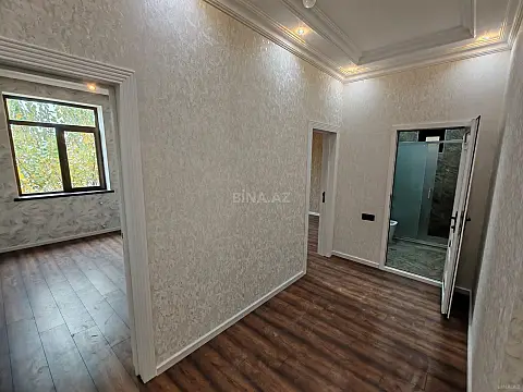 Satılır 4 otaqlı həyət evi 202 m²